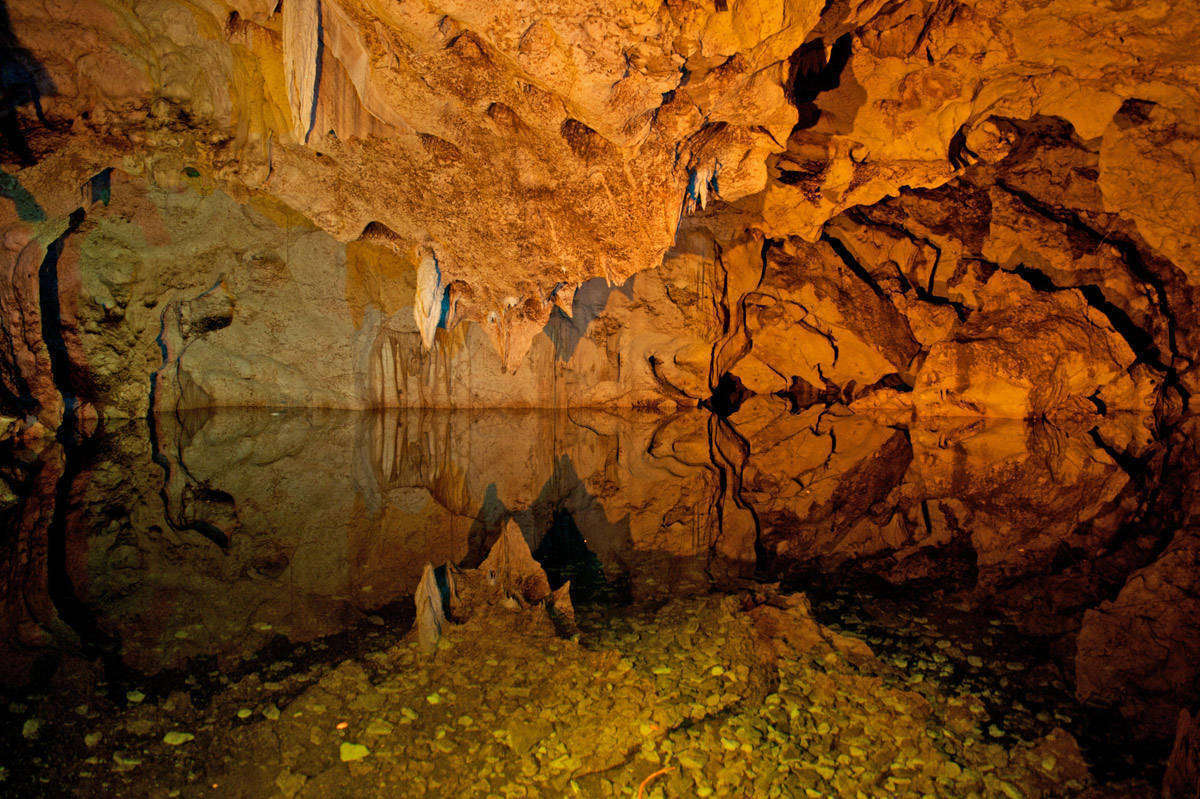 Plunge Underground To Uncover Caves Of Jamaica